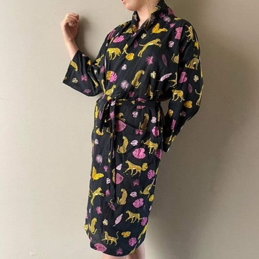 Cheeky Cheetah Kimono Robe Black