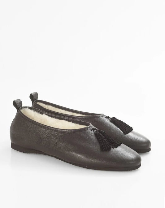 Classic Black Leather Tassel Slippers - Women