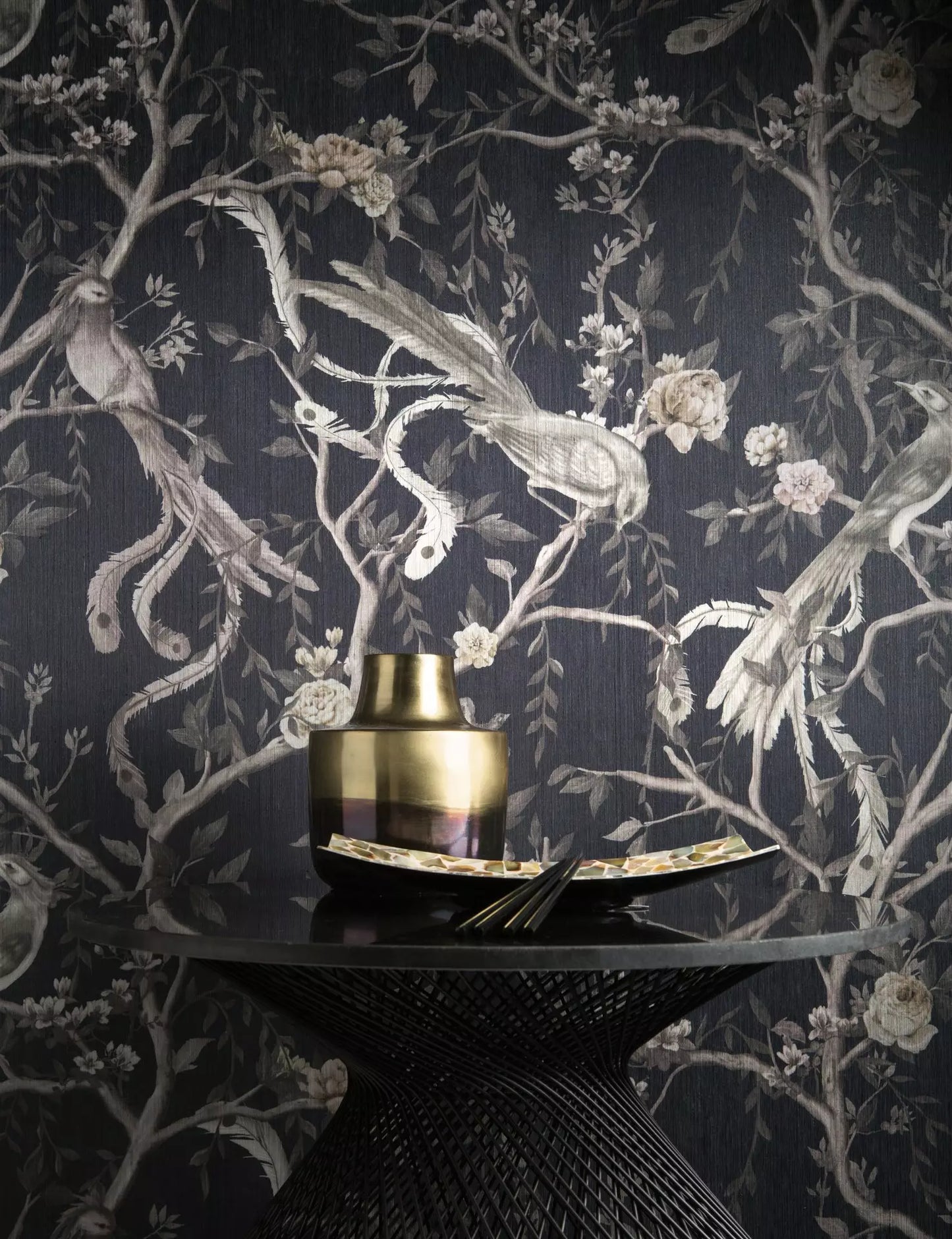 Hiroki Chinoiserie Wallpaper - Carlucci
