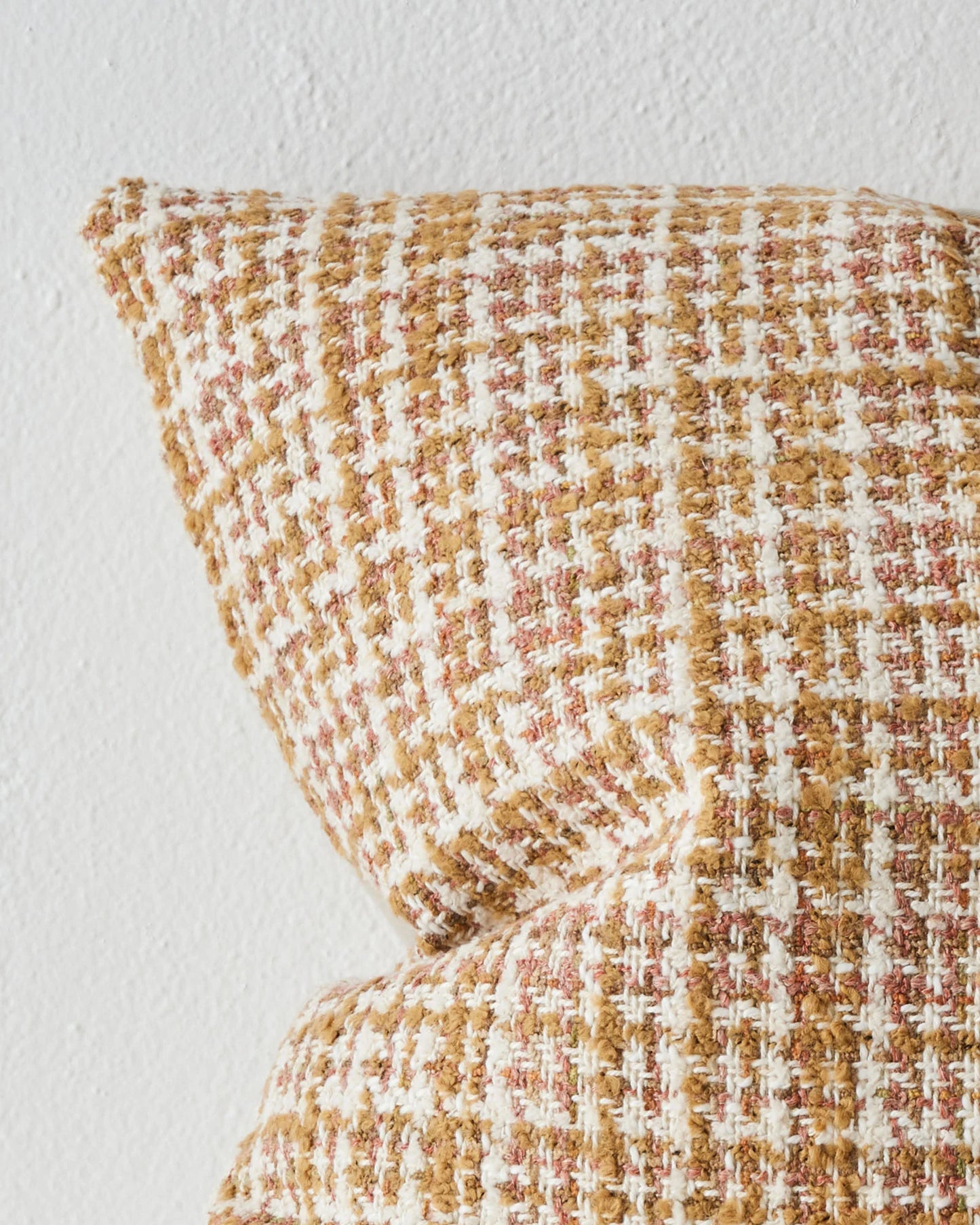 Tripoli Cushion