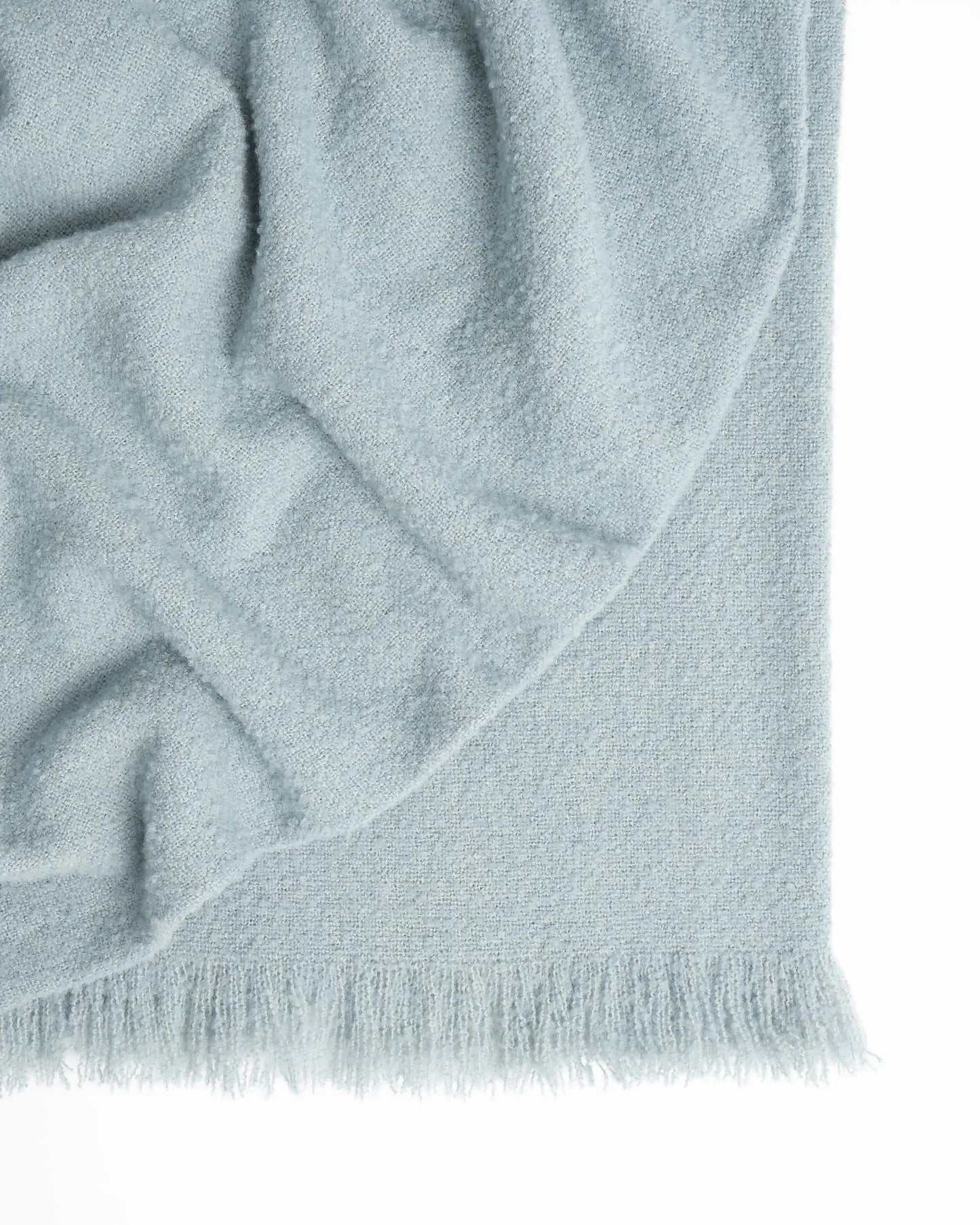 Clive Boucle Throw