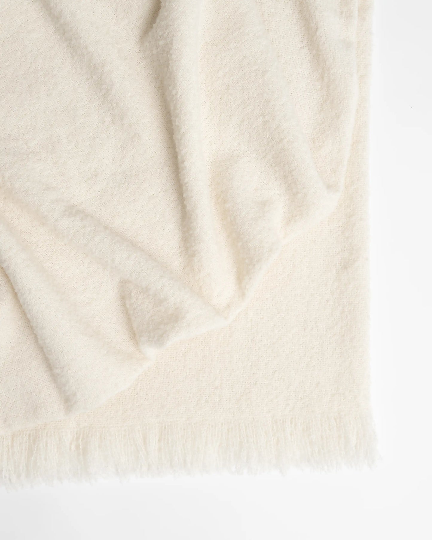 Clive Boucle Throw