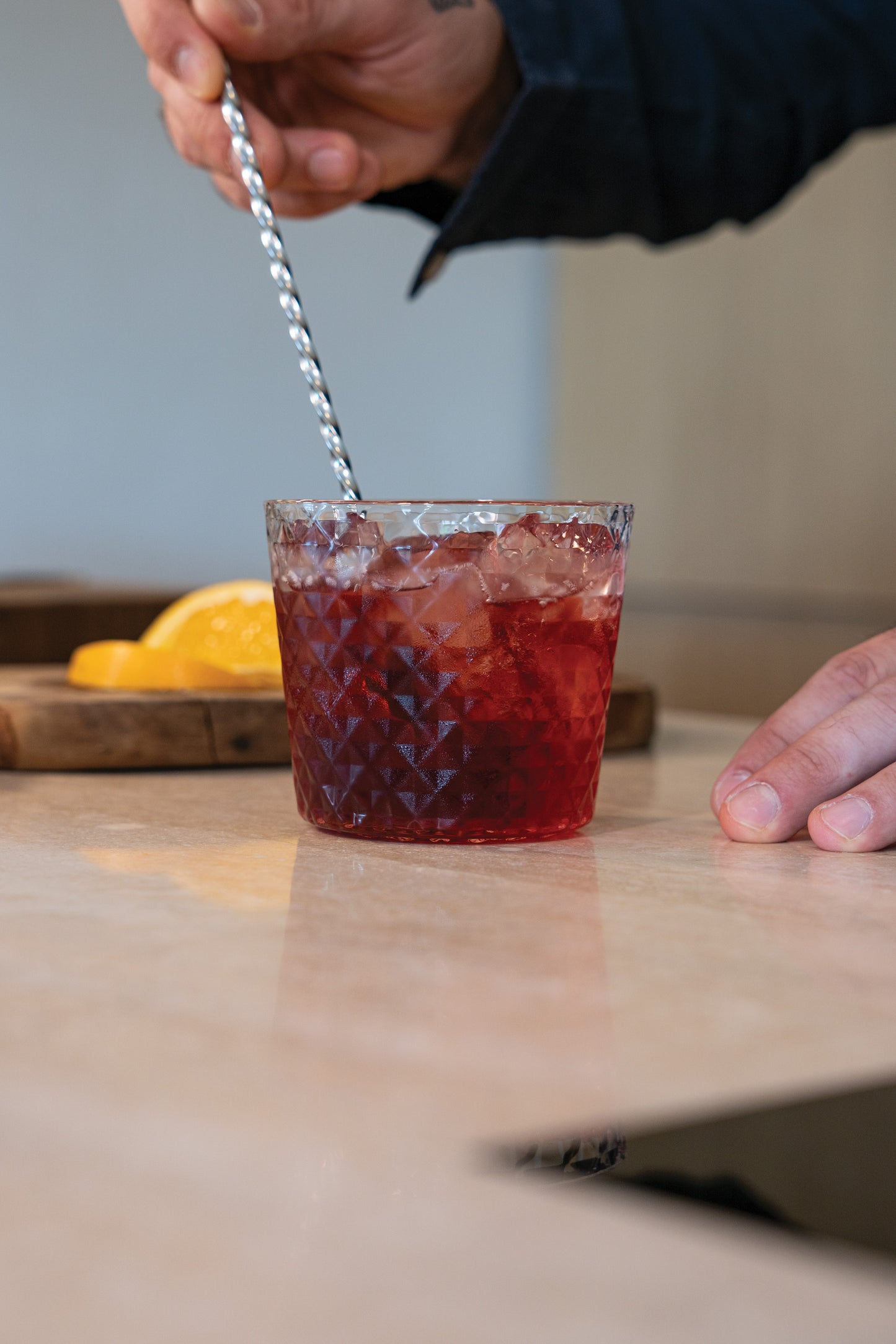 Veneziano Mixology Whisky Tumbler by Zafferano - Lifestyle image