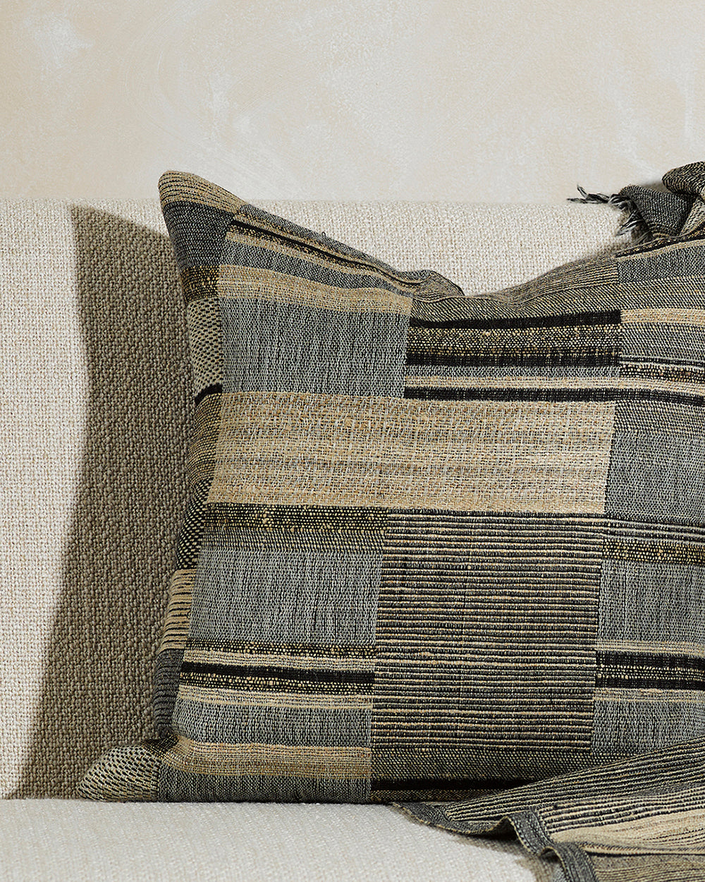Kentucky Cushion - Silk & Wool Poly Inner