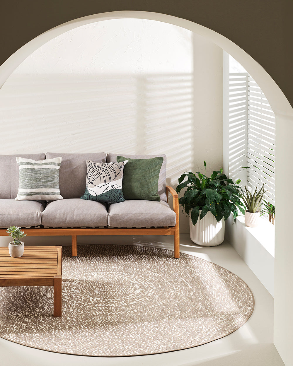 Liana Outdoor Cushion