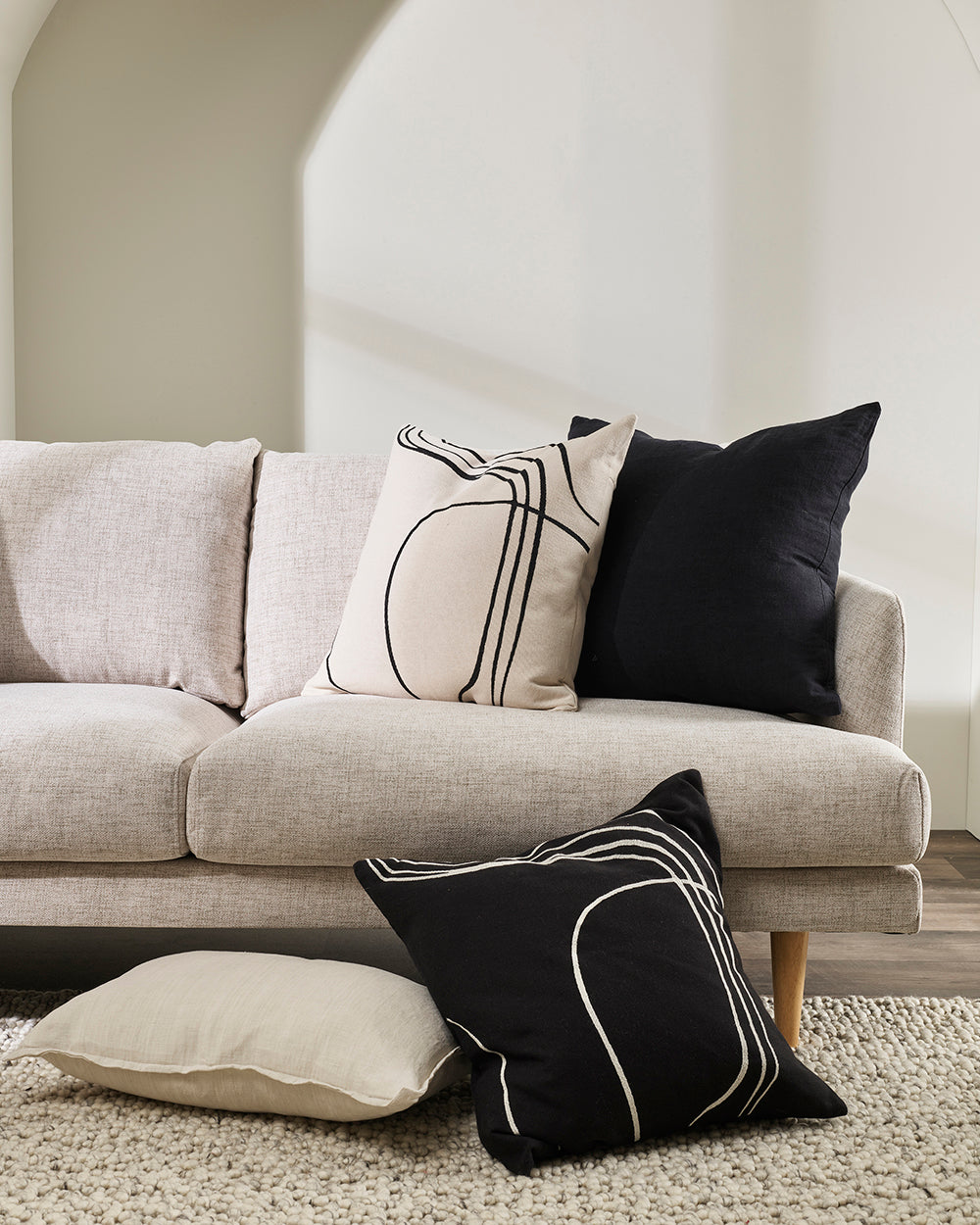 Loveline Cushion