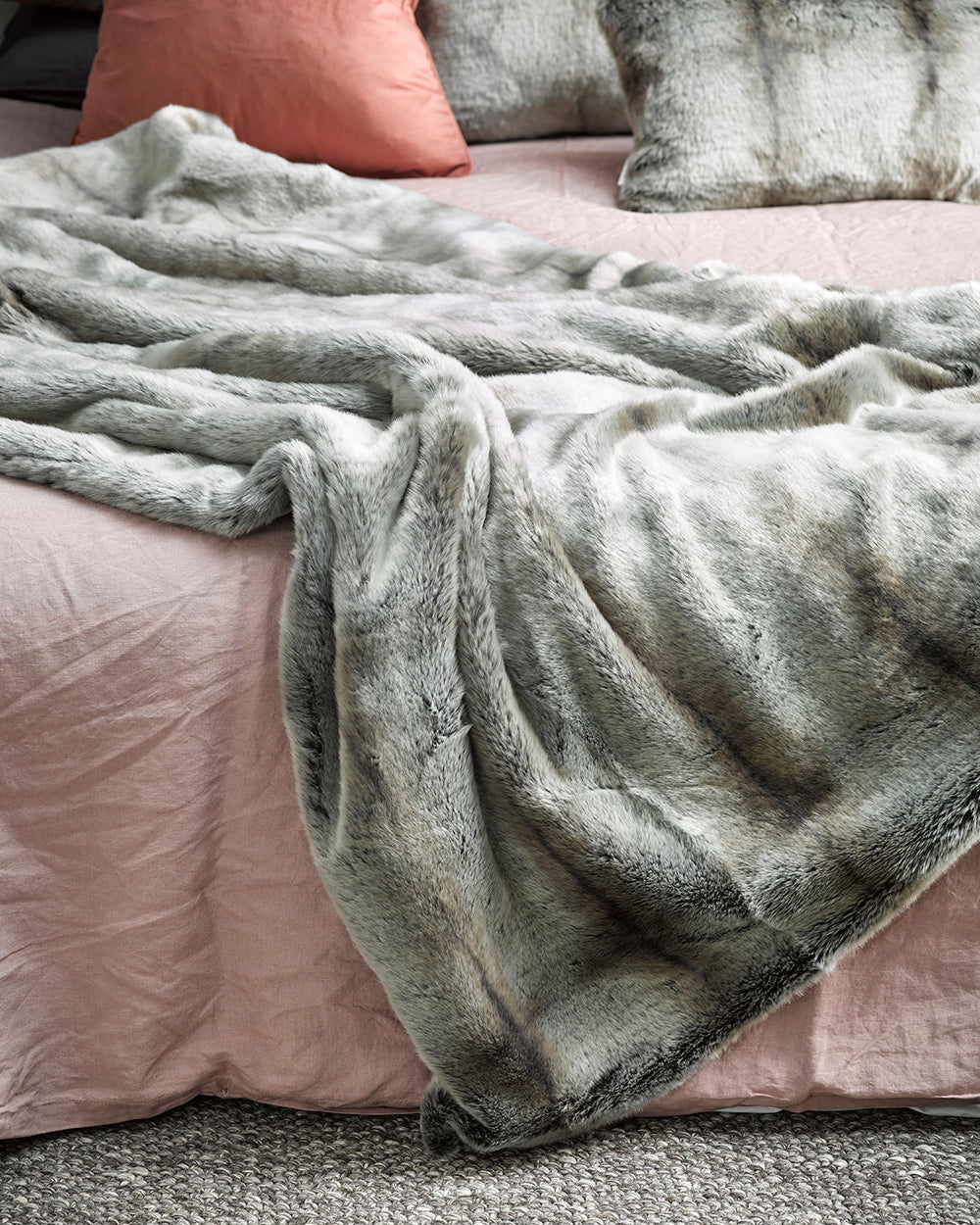 Luxury Imitation Fur Throw - Silver Marten