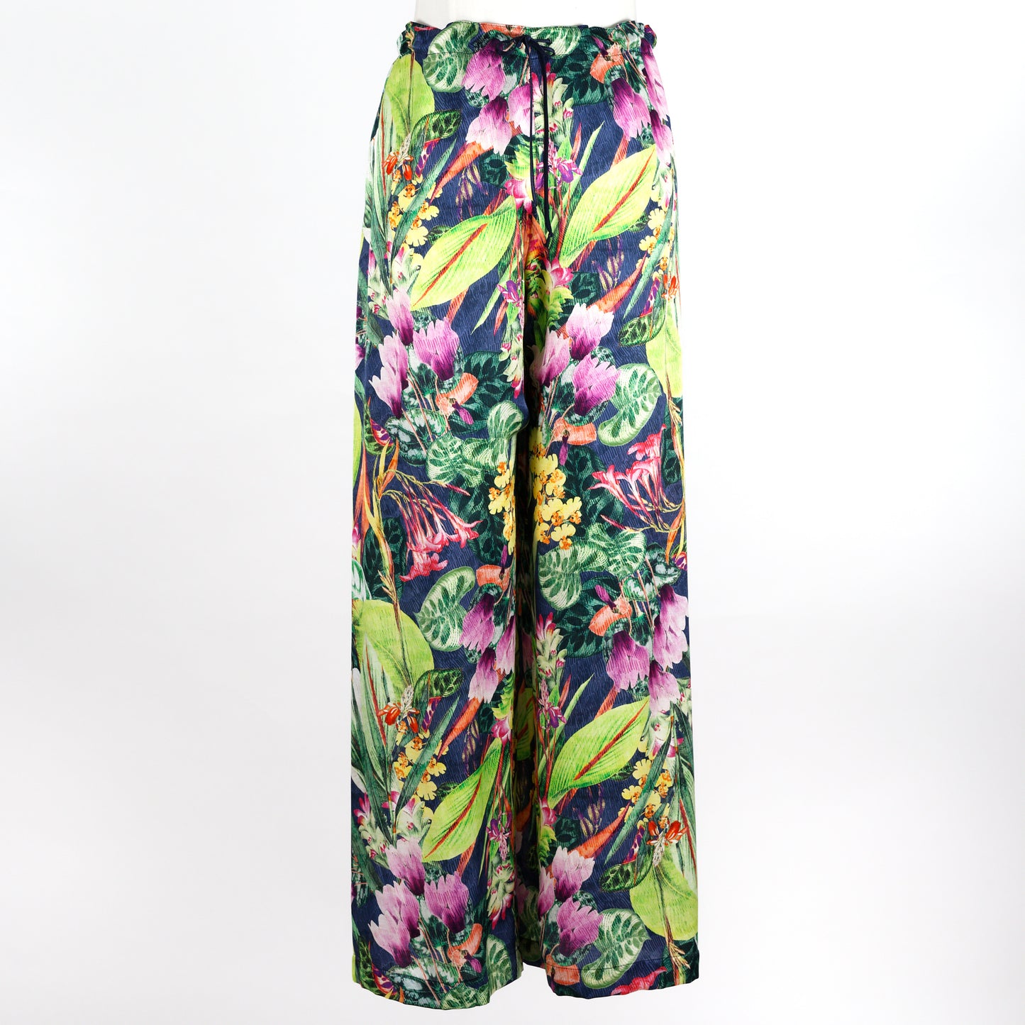 Silk lounge pyjama pants in tropical style from Carmen Kirstein