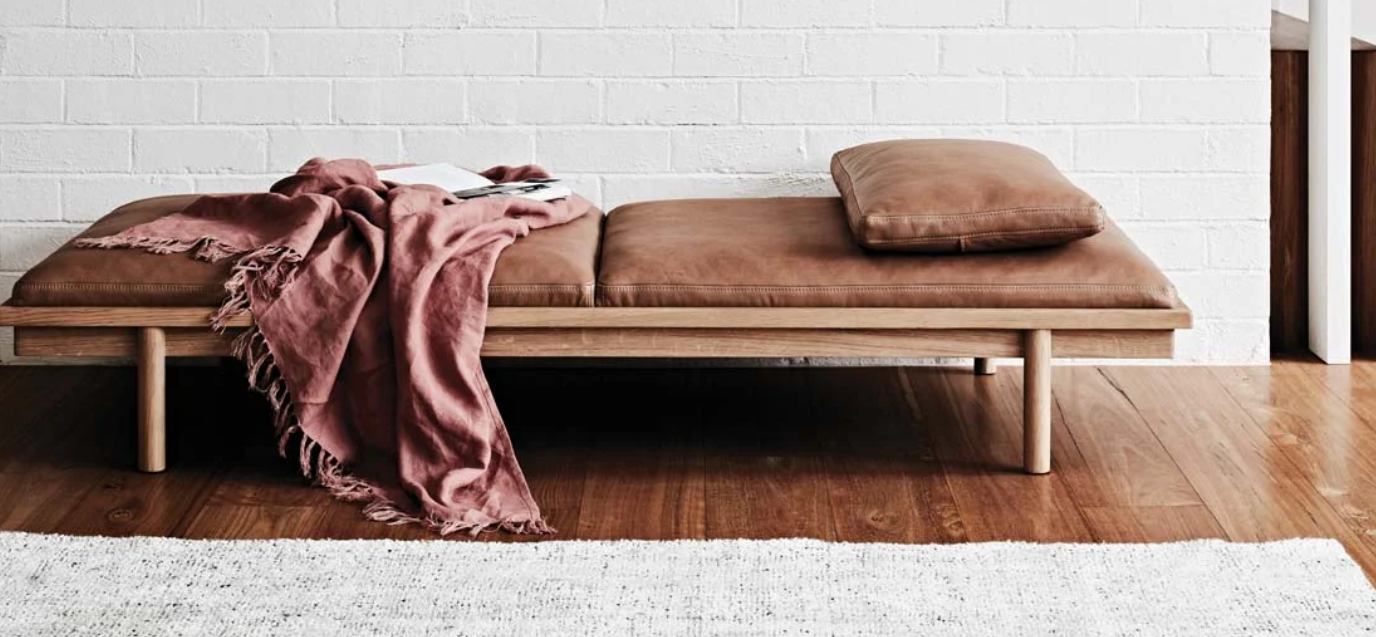 Tolv Pensive white boucle and Light Oak day bed