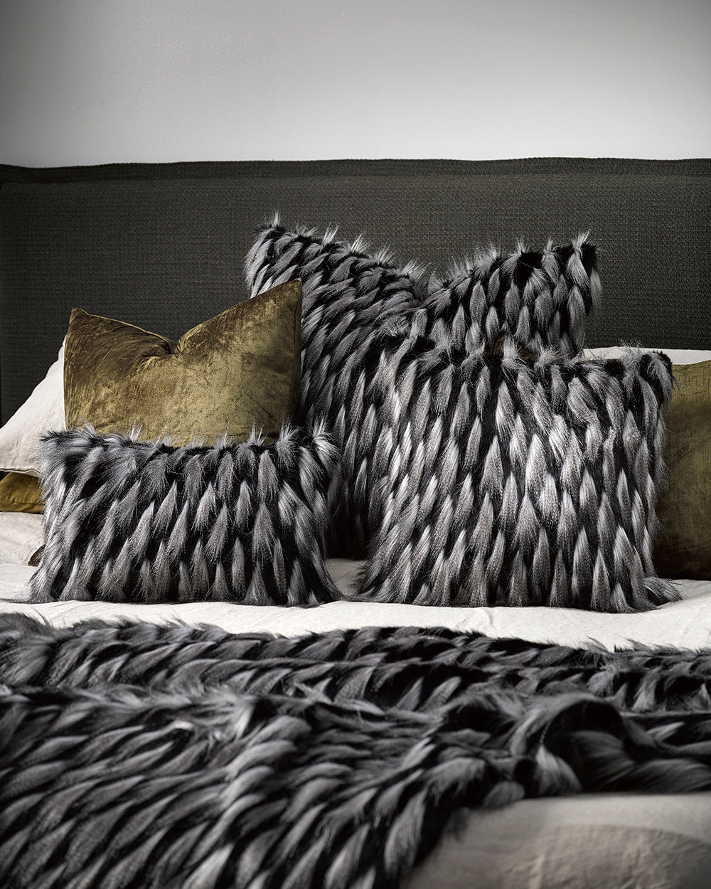 Luxury Imitation Fur Throw - Guinea Fowl