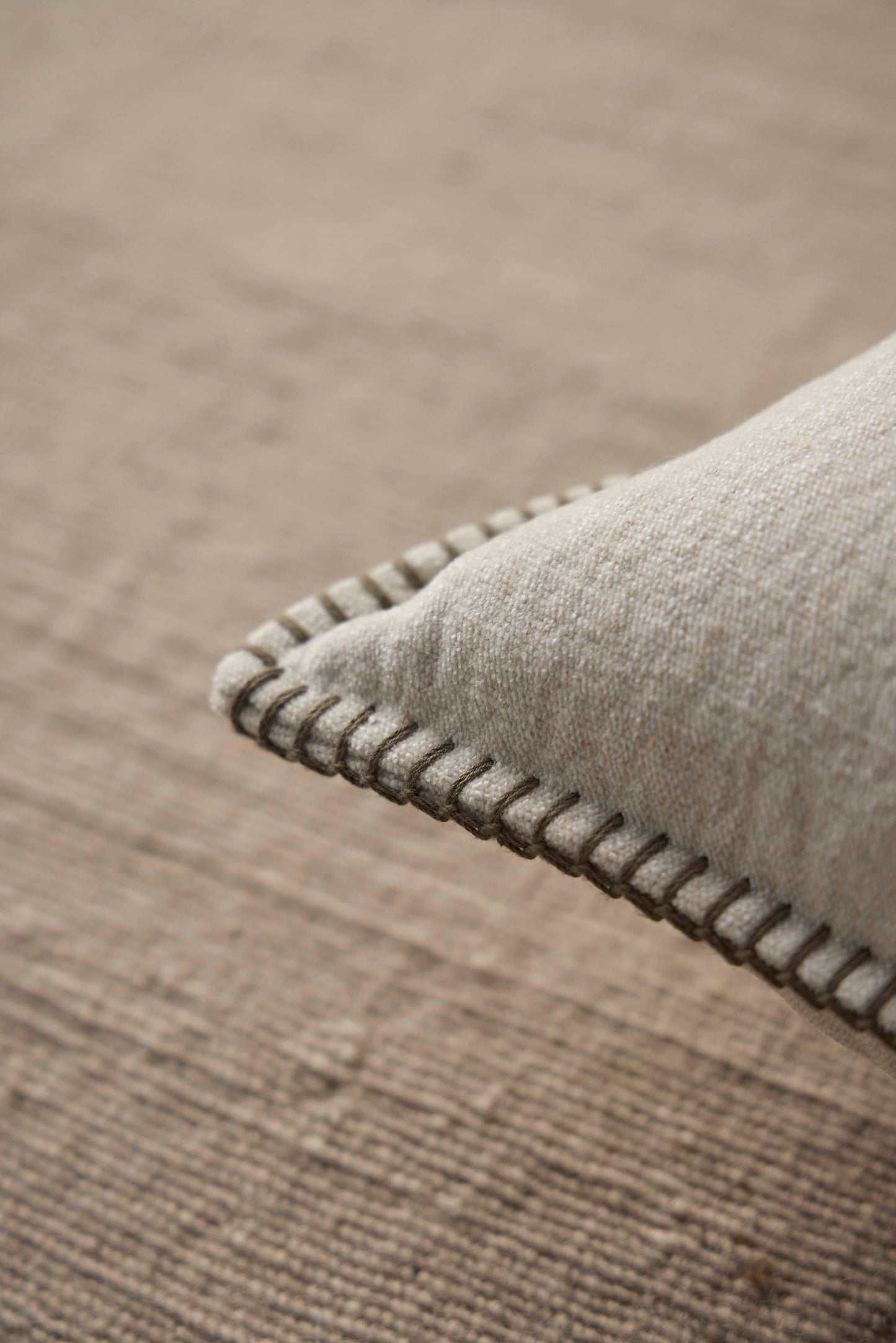 Alba Cushion