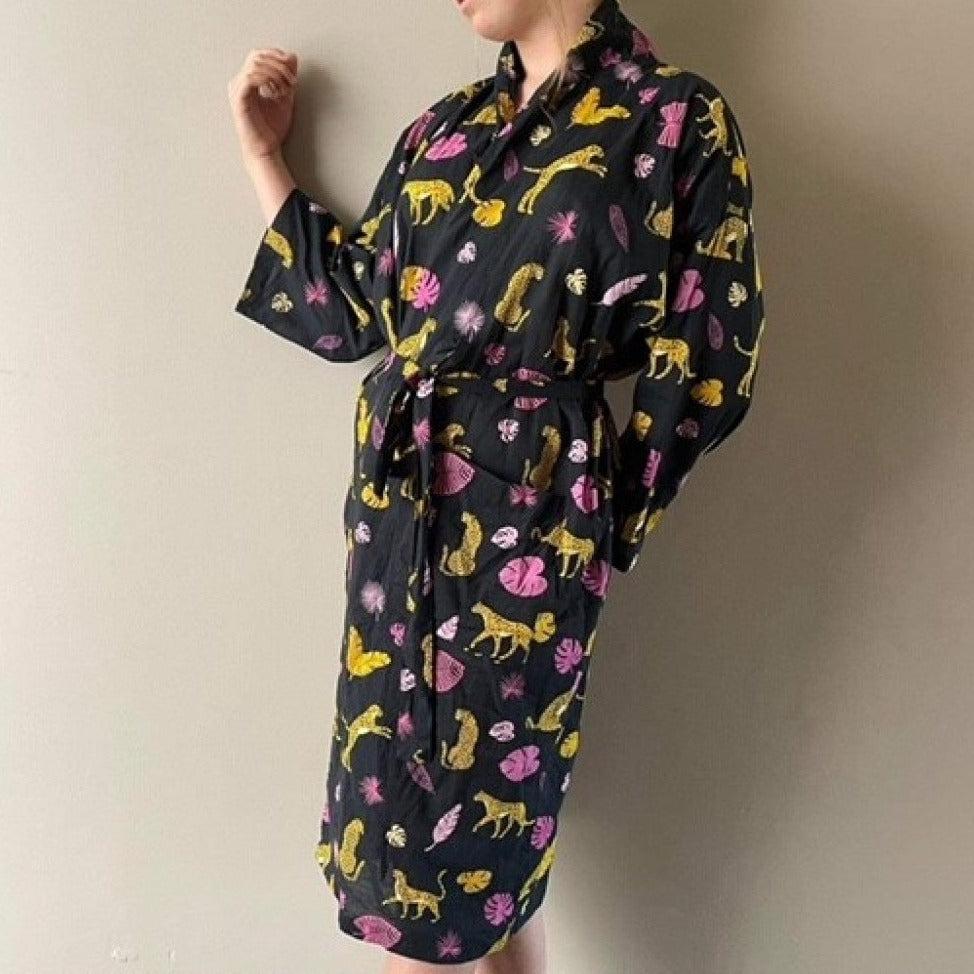 Cheeky Cheetah Kimono Robe Black