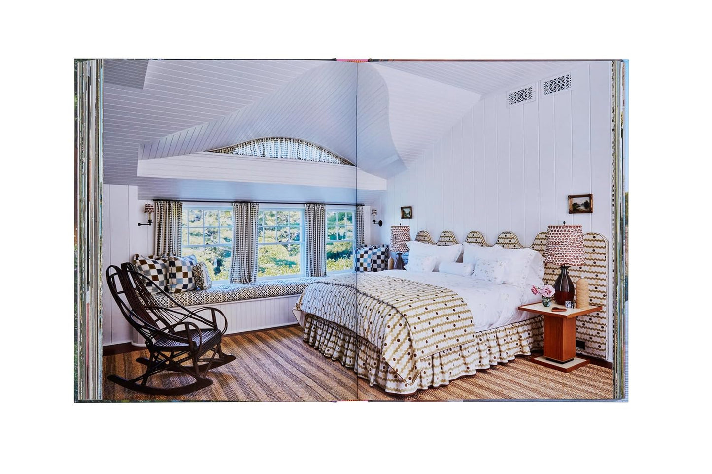 Inside the Hamptons - Jennifer Ash Rudick