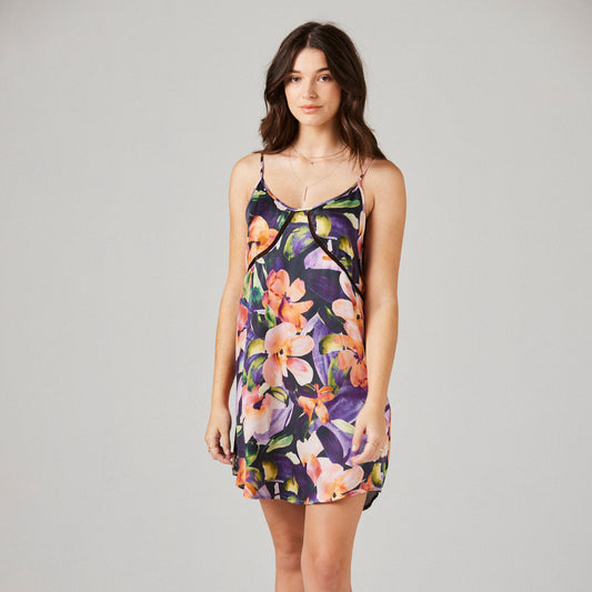 Flower patterened silk nightie on dark haired model