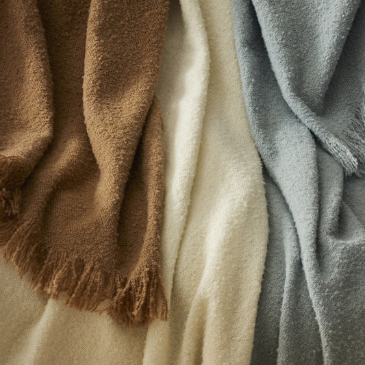 Clive Boucle Throw