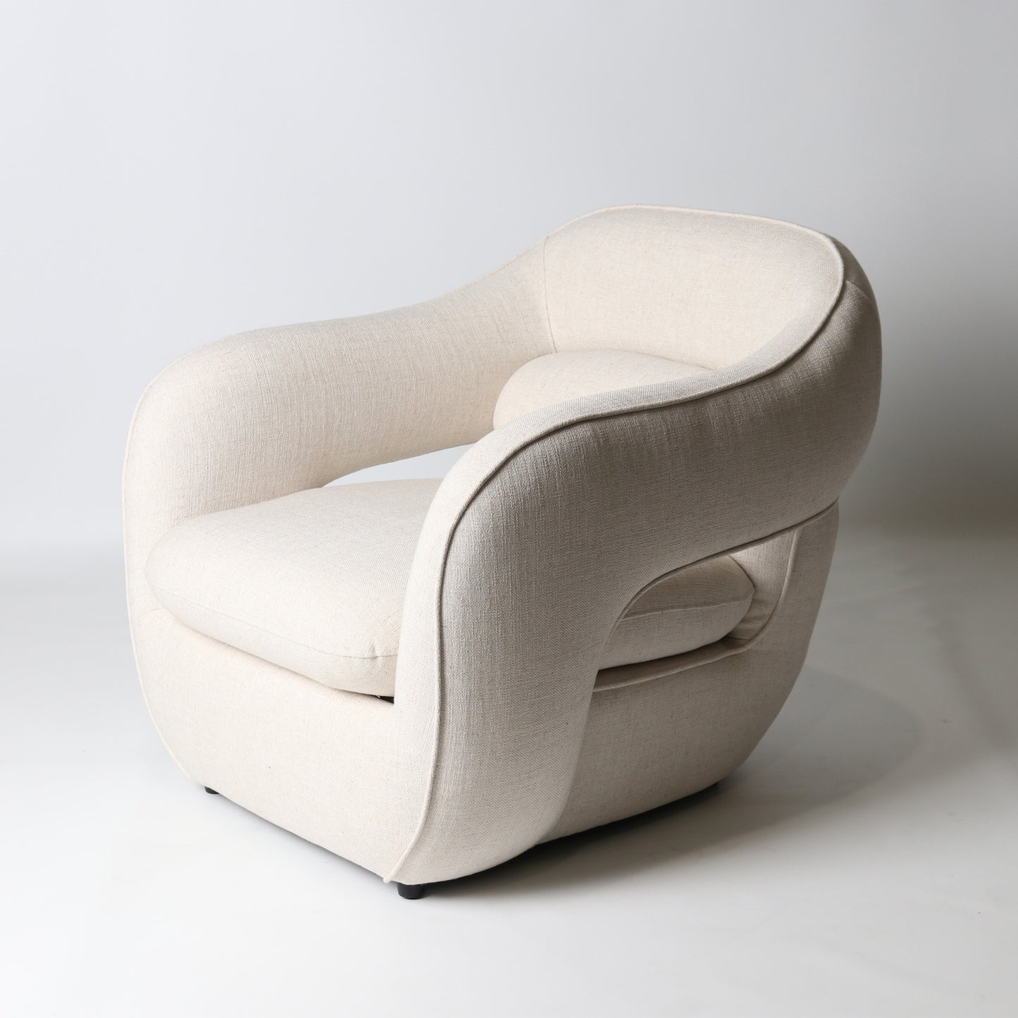 Aurelia Lounge Chair