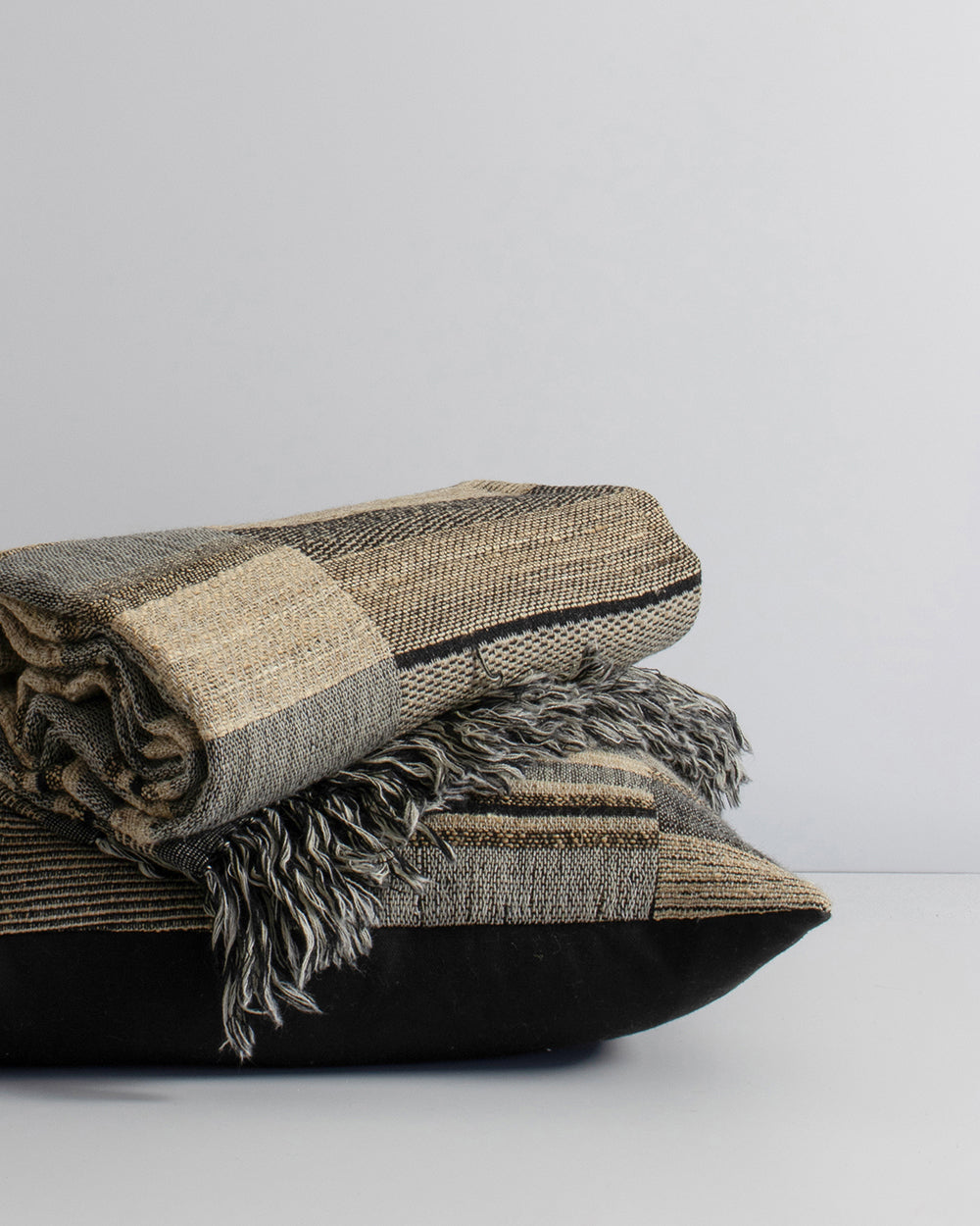 Kentucky Cushion - Silk & Wool