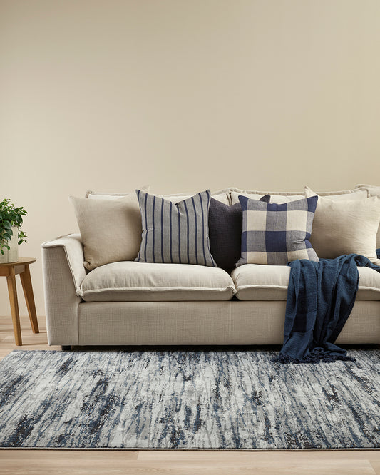 Oscar Cushion