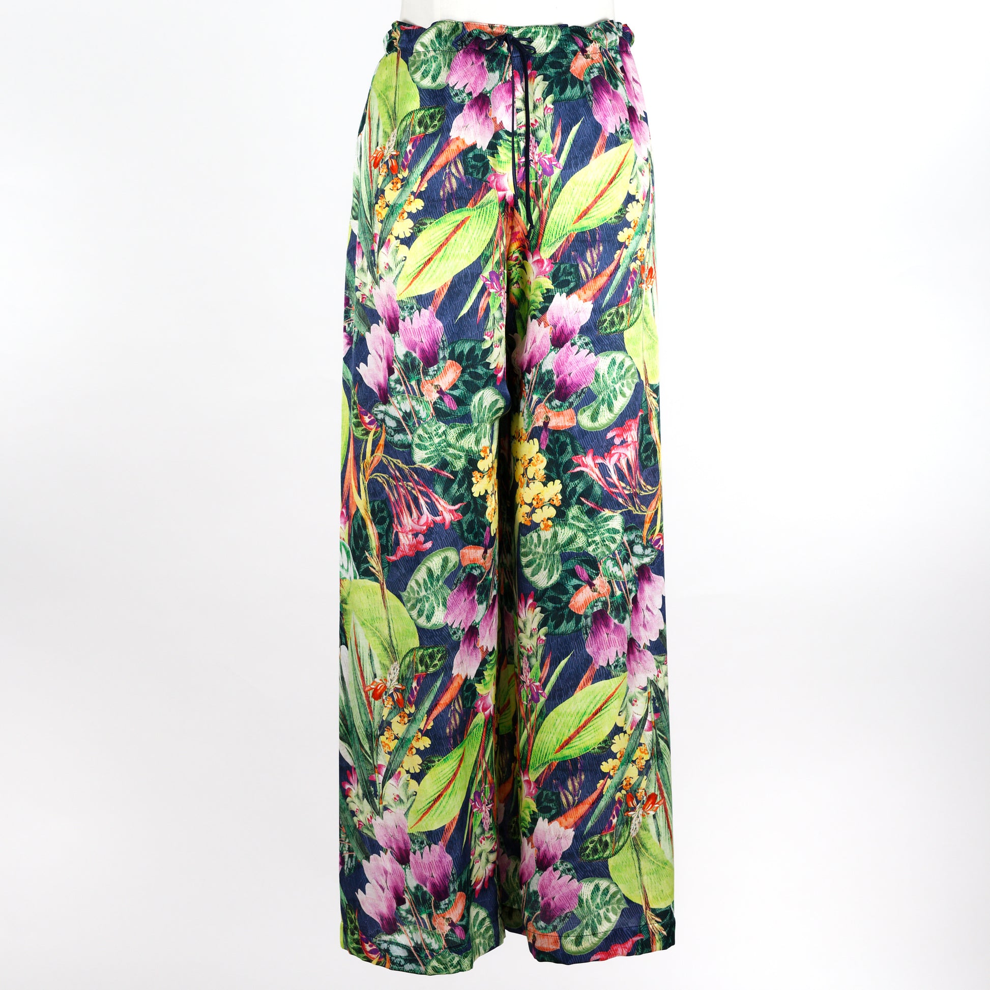 Silk lounge pyjama pants in tropical style from Carmen Kirstein