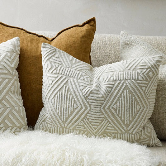 Cassius cushion in natural