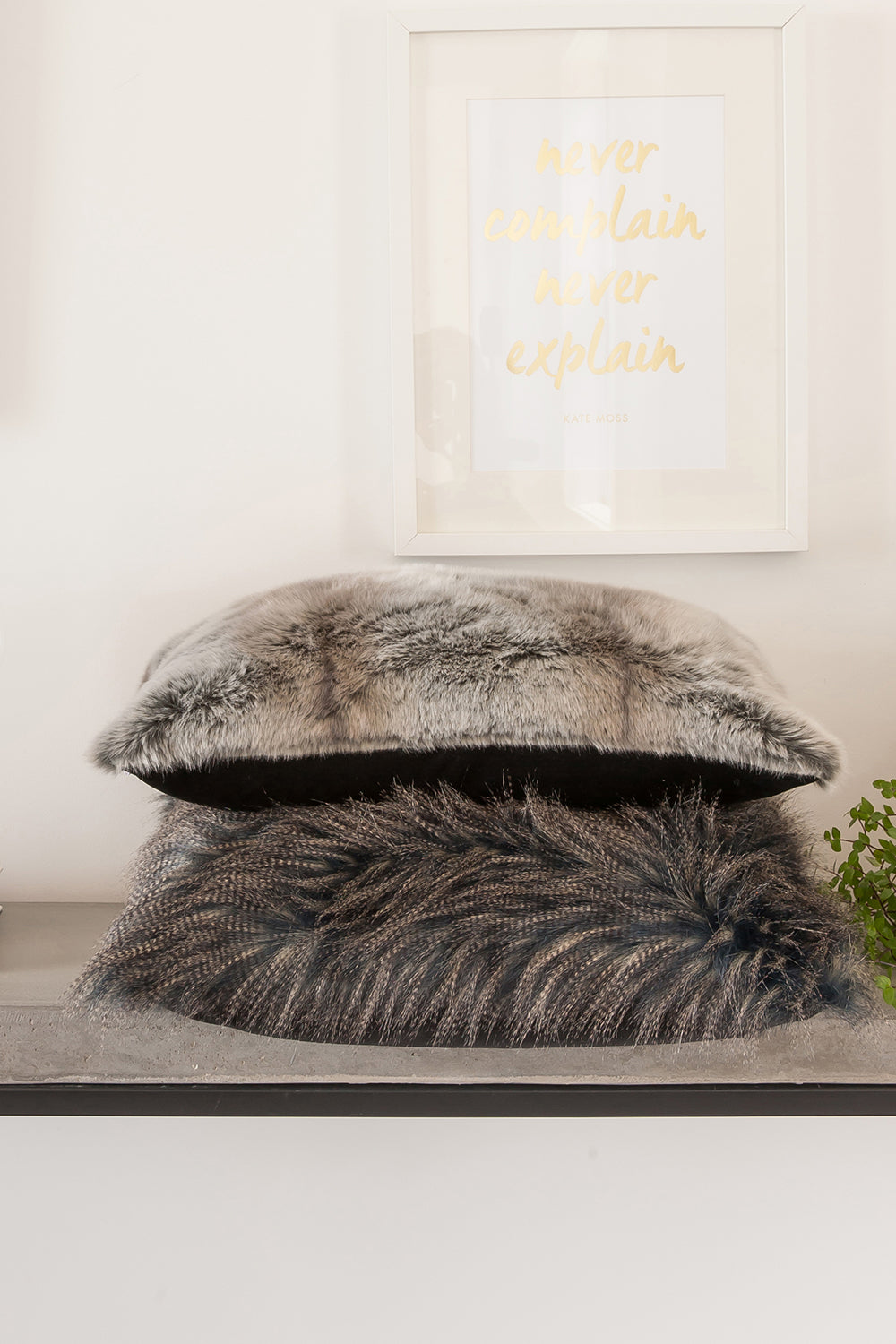 Dark Pheasant imitation faux fur cushion