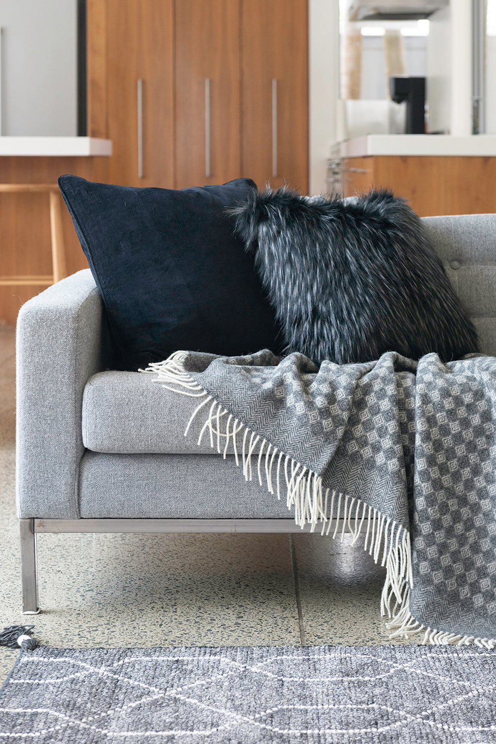 Ebony Plume imitation faux fur cushion