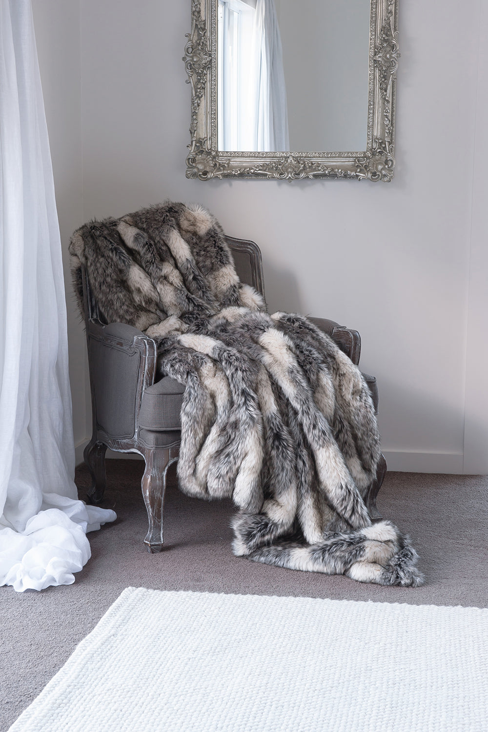 Imitation Faux Fur Throw in Mountain Wolf