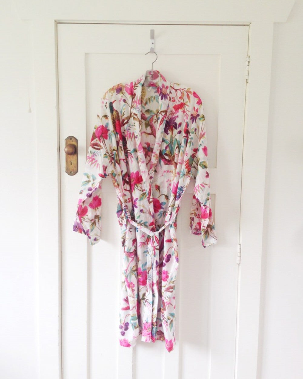 Paradise off white kimono from Floressents, bird of paradise pattern