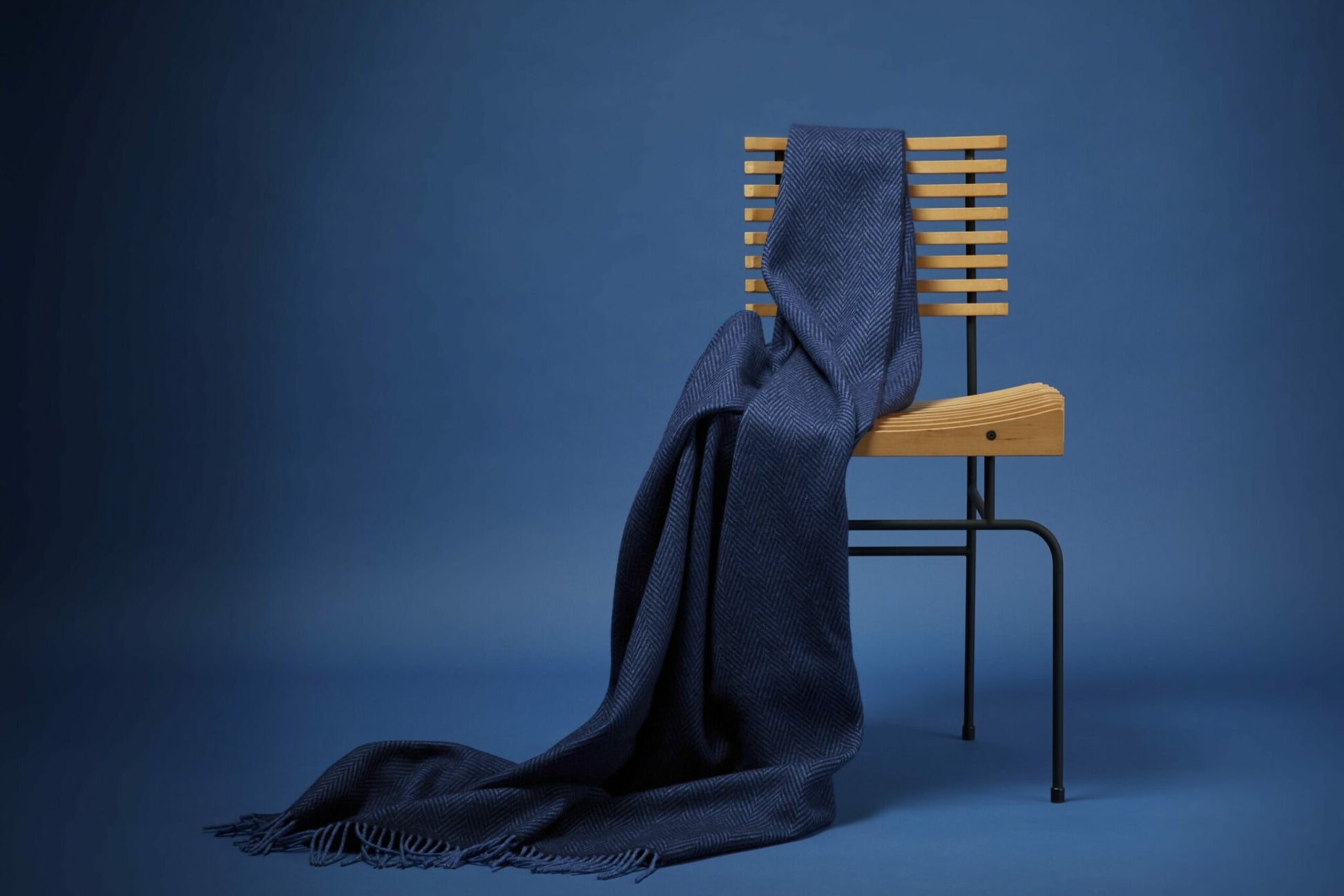cashmere and lambswool cong throw in denim navy from foxford mill