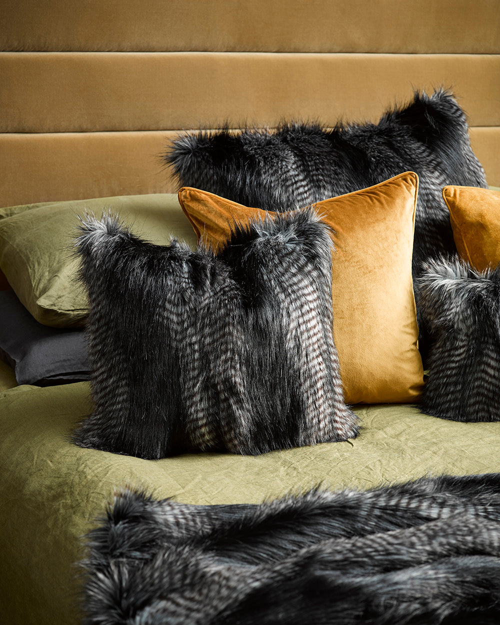 Luxury Imitation Fur Cushion Black Coyote