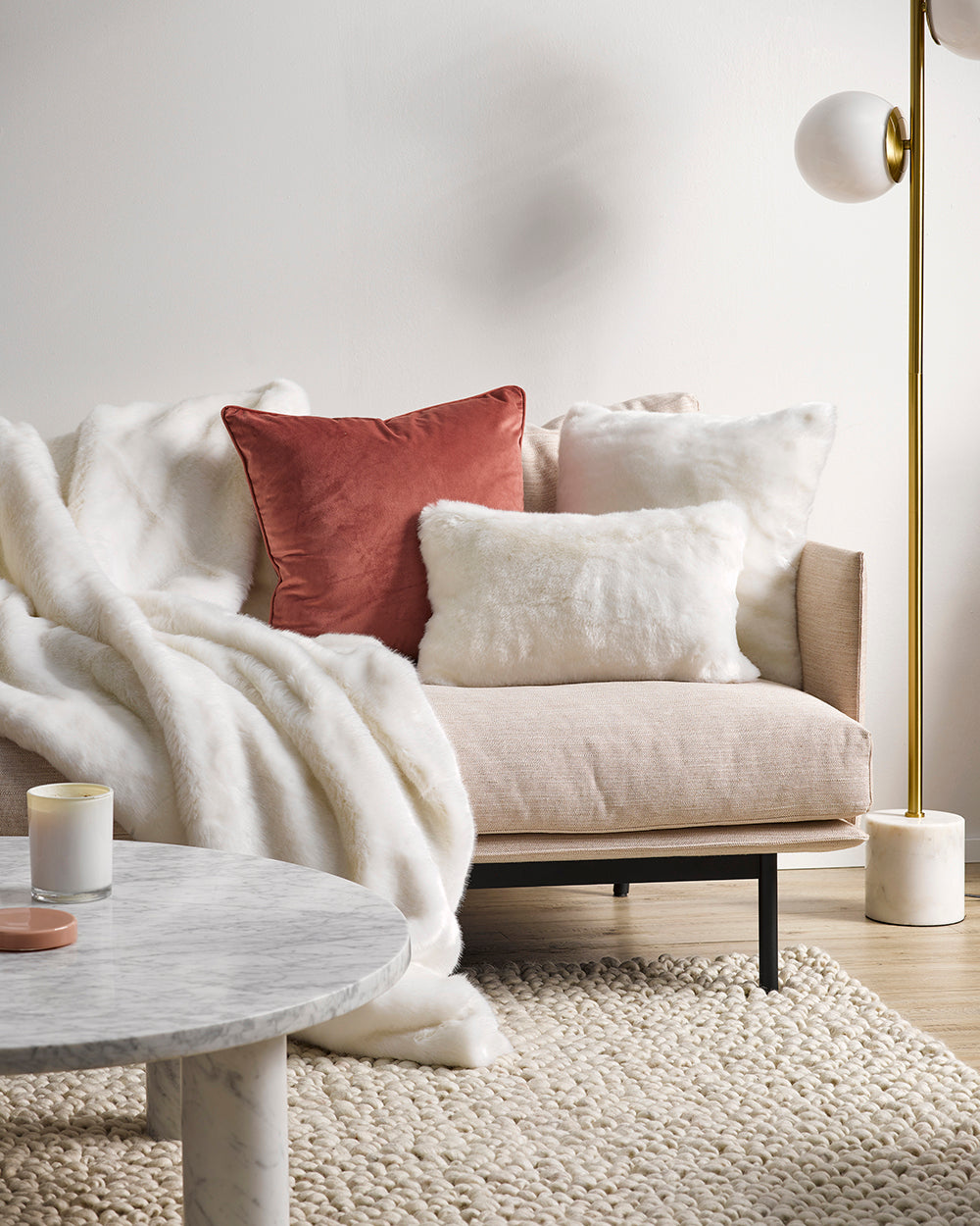 Luxury imitation fur throw, white polar bear with matching cushions
