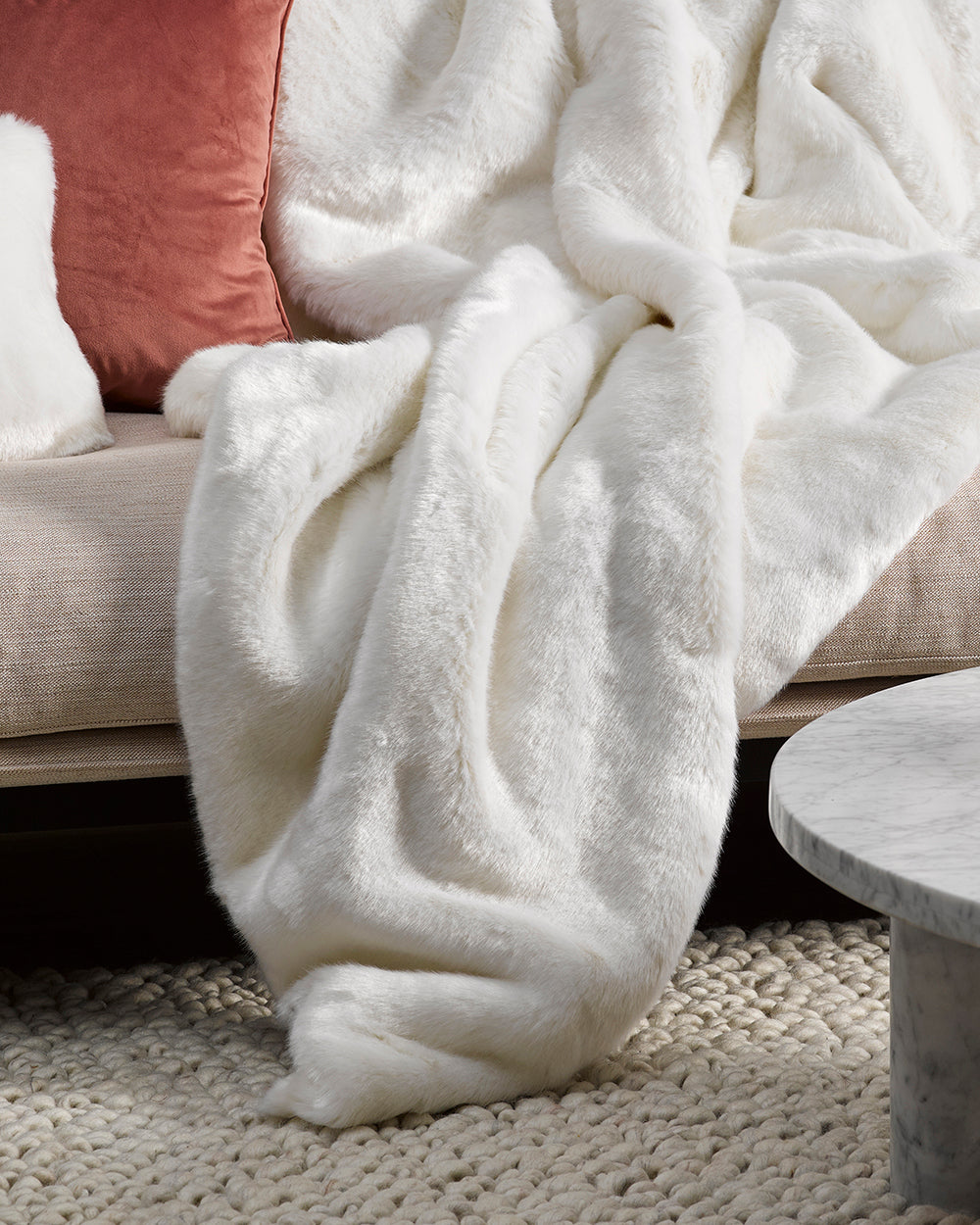 Luxury imitation fur throw, white polar bear with matching cushions