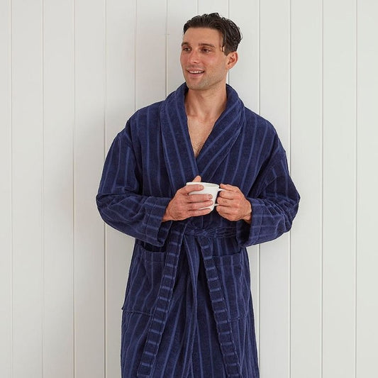 Relaxation men's bath robe by Baksana