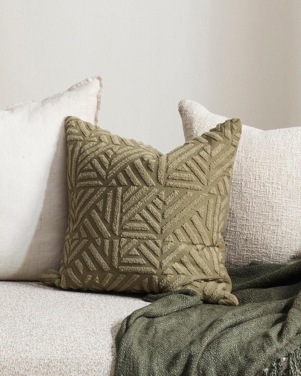 Remus Cushion Natural - Feather Fill